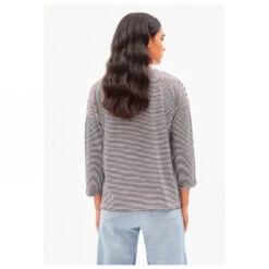 Armedangels Women's Siaa Lovely Stripes - Longsleeve 7 Armedangels Women's Siaa Lovely Stripes - Longsleeve -Armedange Kleidung Geschaft armedangels womens siaa lovely stripes longsleeve detail 3