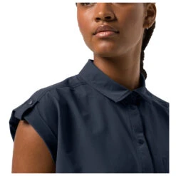 Jack Wolfskin Women's Light Wander Shirt - Bluse 11 Jack Wolfskin Women's Light Wander Shirt - Bluse -Armedange Kleidung Geschaft jack wolfskin womens light wander shirt bluse detail 4